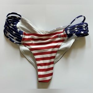 Tidal Bikini Bottom / Medium